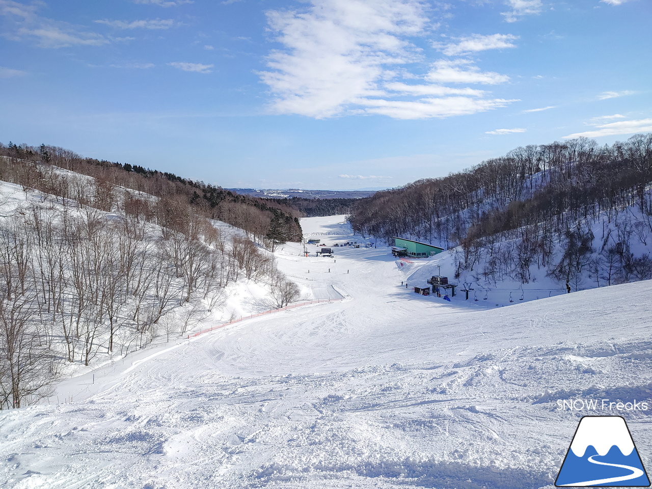 石狩平原スキー場｜まるでゲレンデ貸切！？もうすぐ2月。プライベート気分でのんびり滑りましょう♪